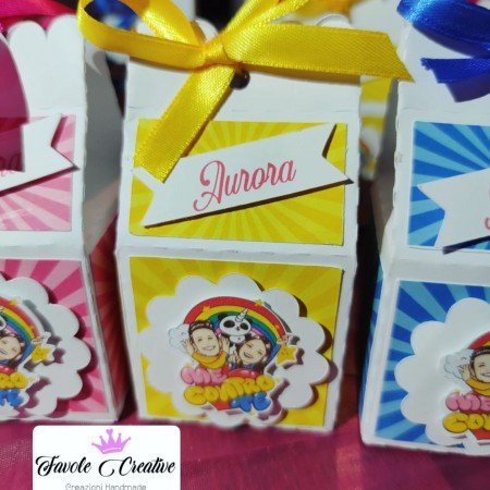 Scatola Bomboniera ME CONTRO TE personalizzata con nome MILK BOX