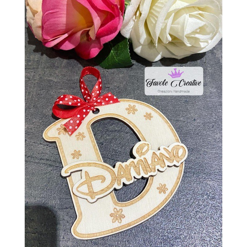 Iniziale in legno "D" con nome completo 3