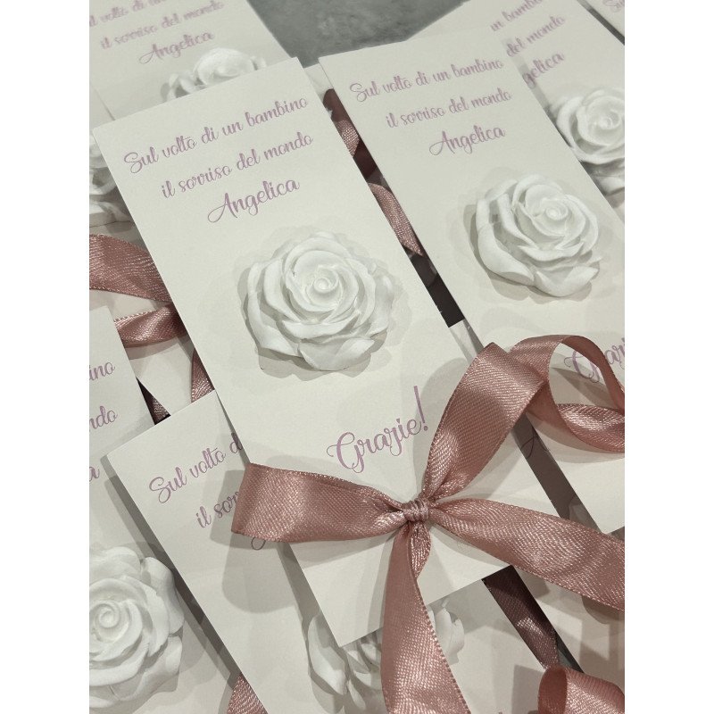 Segnaposto Rosellina con Frase Personalizzata e Fiocco – Fatto a Mano per Eventi