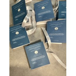 Scatoletta Laurea Libro con Frontespizio Personalizzato | Base Bianca, Copertina Blu, Scritta Bianca