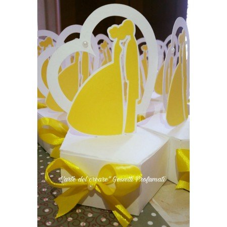 Scatolina bomboniera sacchetto porta confetti modello sposi per matrimonio, segnaposto bomboniera