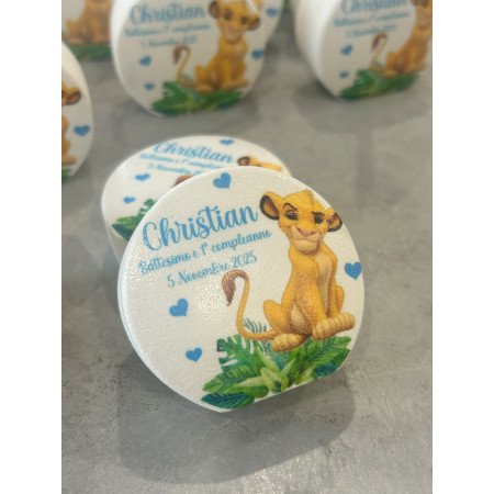 Profumatore Personalizzato Simba per Battesimo e Compleanno – Bomboniera Artigianale 6,5 cm | Favole Creative