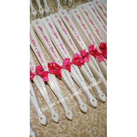 Ventaglio Matrimonio Fucsia Personalizzato con Fiocco e Scritta per Ospiti in Chiesa