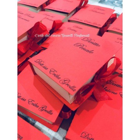 Scatola porta confetti LIBRO CON NOME LAUREA