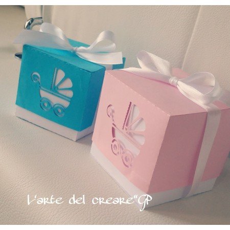 Scatola bomboniera porta confetti modello carrozzina segnaposto per nascita e battesimo